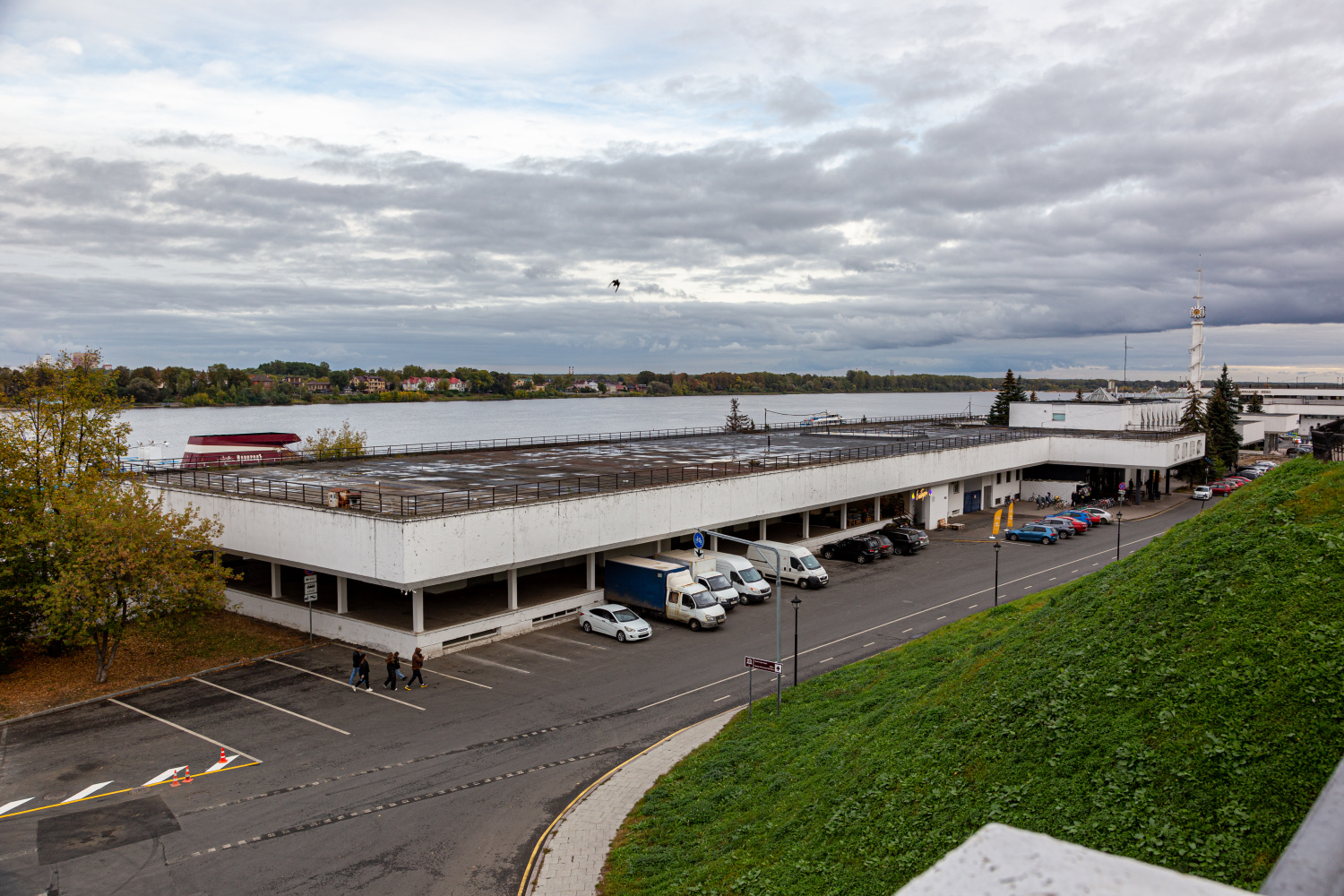 Ярославль, Волжская набережная, 4