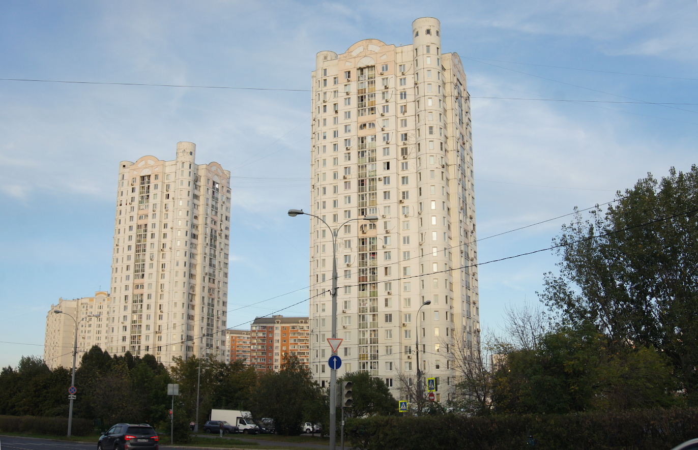 Moskau, Улица Перерва, 72; Улица Верхние Поля, 45 корп. 1