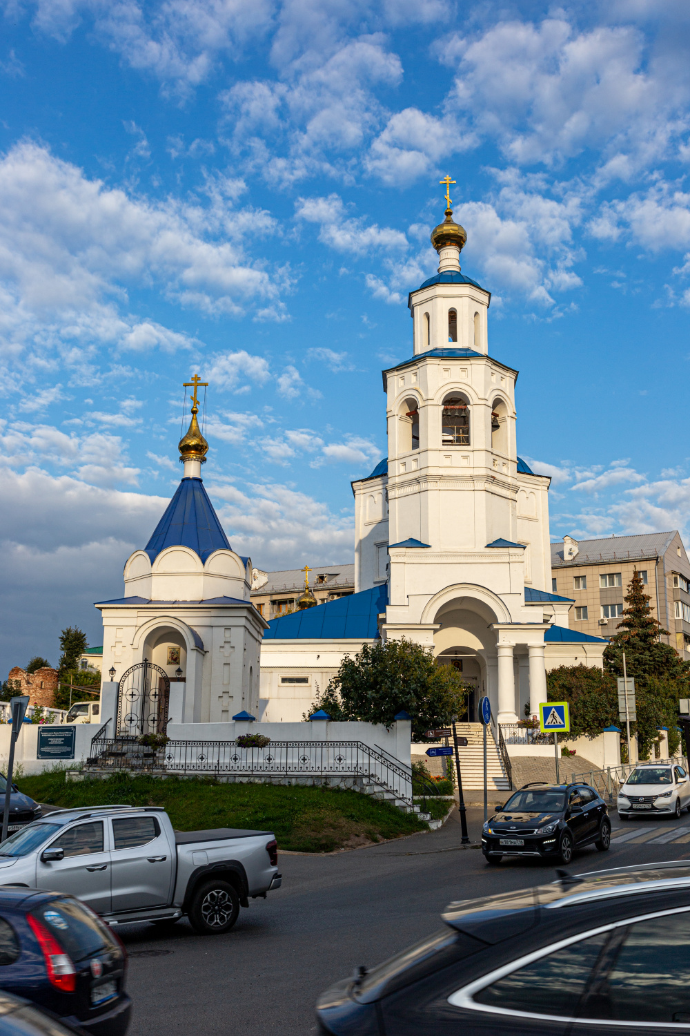 Казань, Большая Красная улица, 1 / Федосеевская улица, 2 Казань, Большая Красная улица, 1 / Федосеевская улица, 2