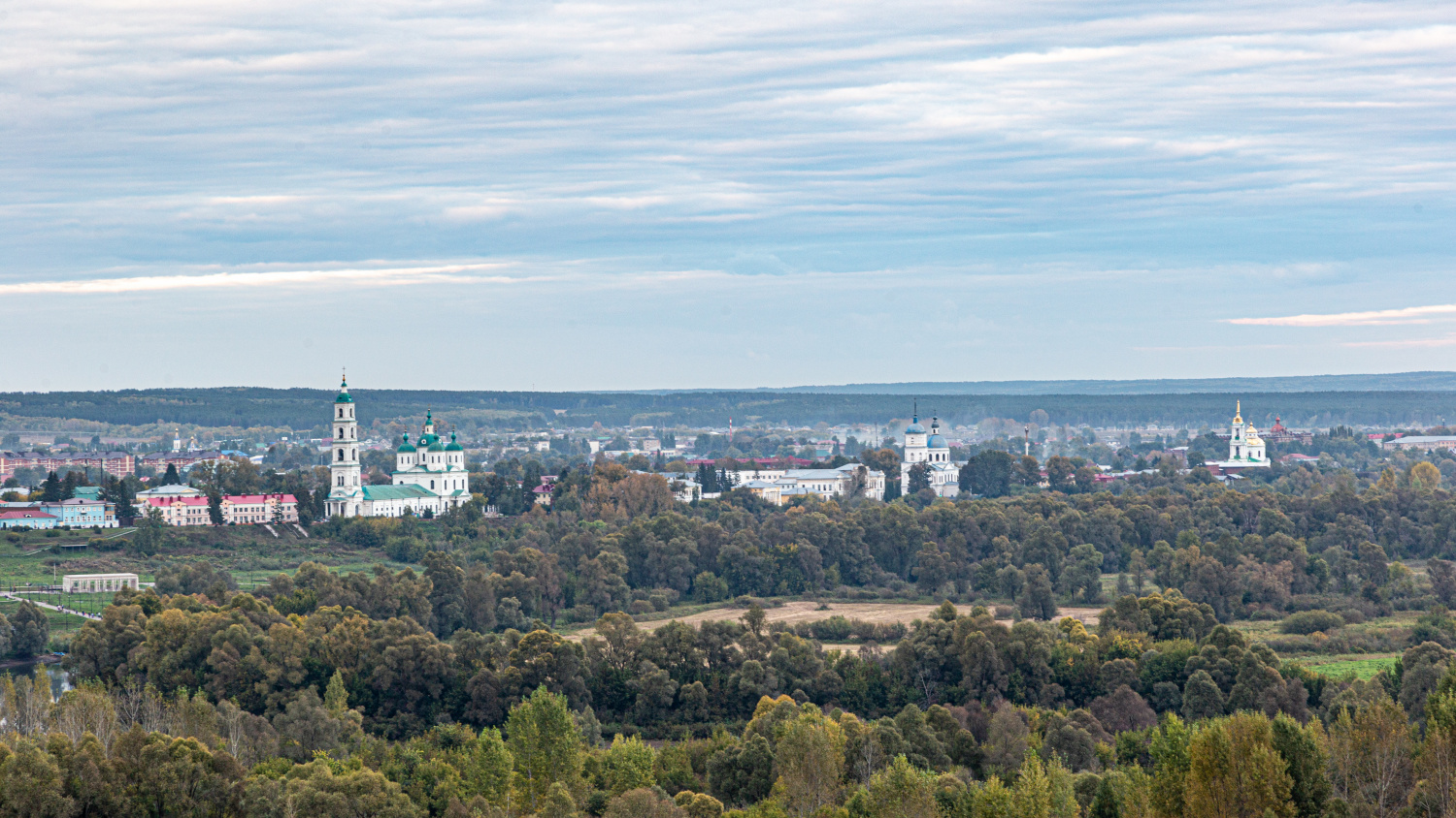 Елабуга, Улица Набережная, 14; Улица Набережная, 20; Большая Покровская улица, 42; Казанская улица, 89. Панорамы