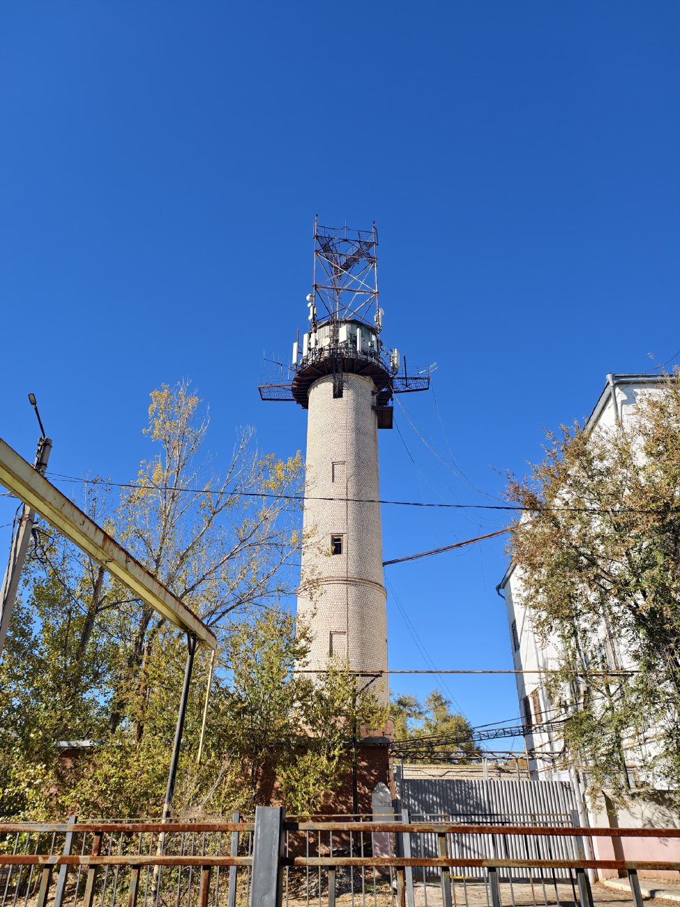 Нариманов, Центральная улица, 13