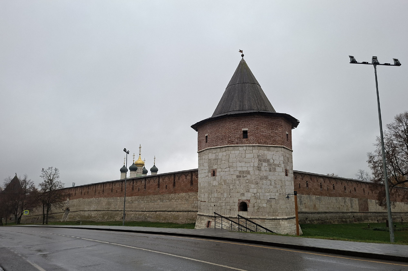 Зарайск, Площадь Пожарского, 13