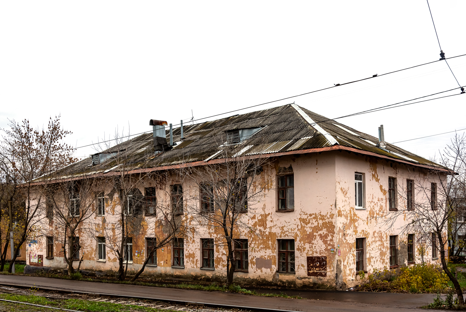 Ufa, Нежинская улица, 34 / Улица Владимира Маяковского, 5