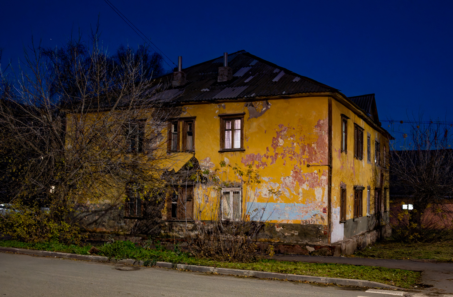 Уфа, Улица Суворова, 72 / Улица Коммунаров, 57