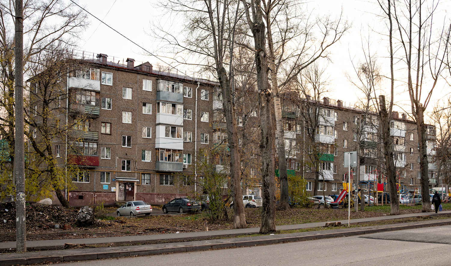 Уфа, Улица Коммунаров, 52