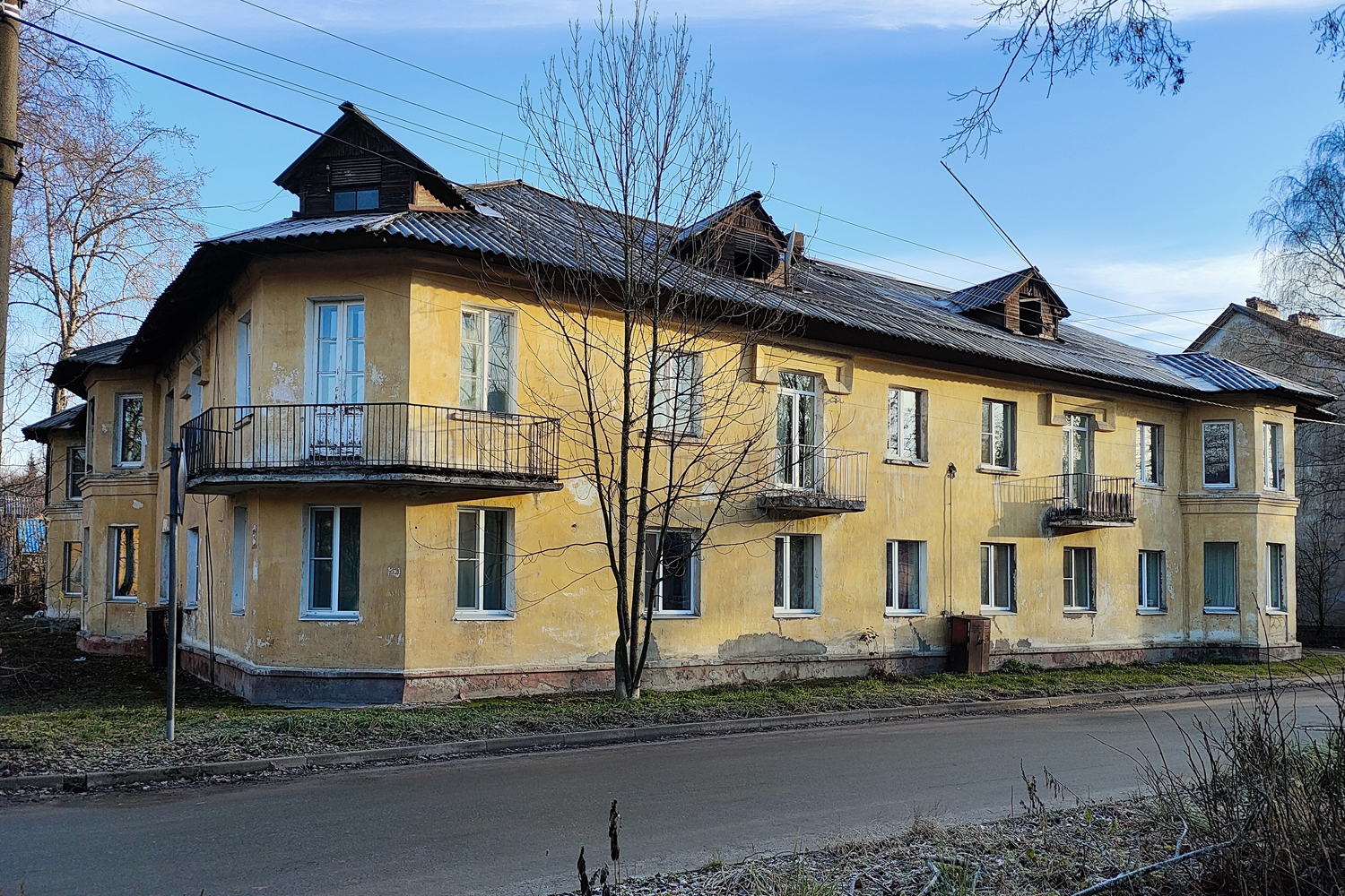 Сортавала, Улица Маяковского, 7 / Улица Осипенко, 3