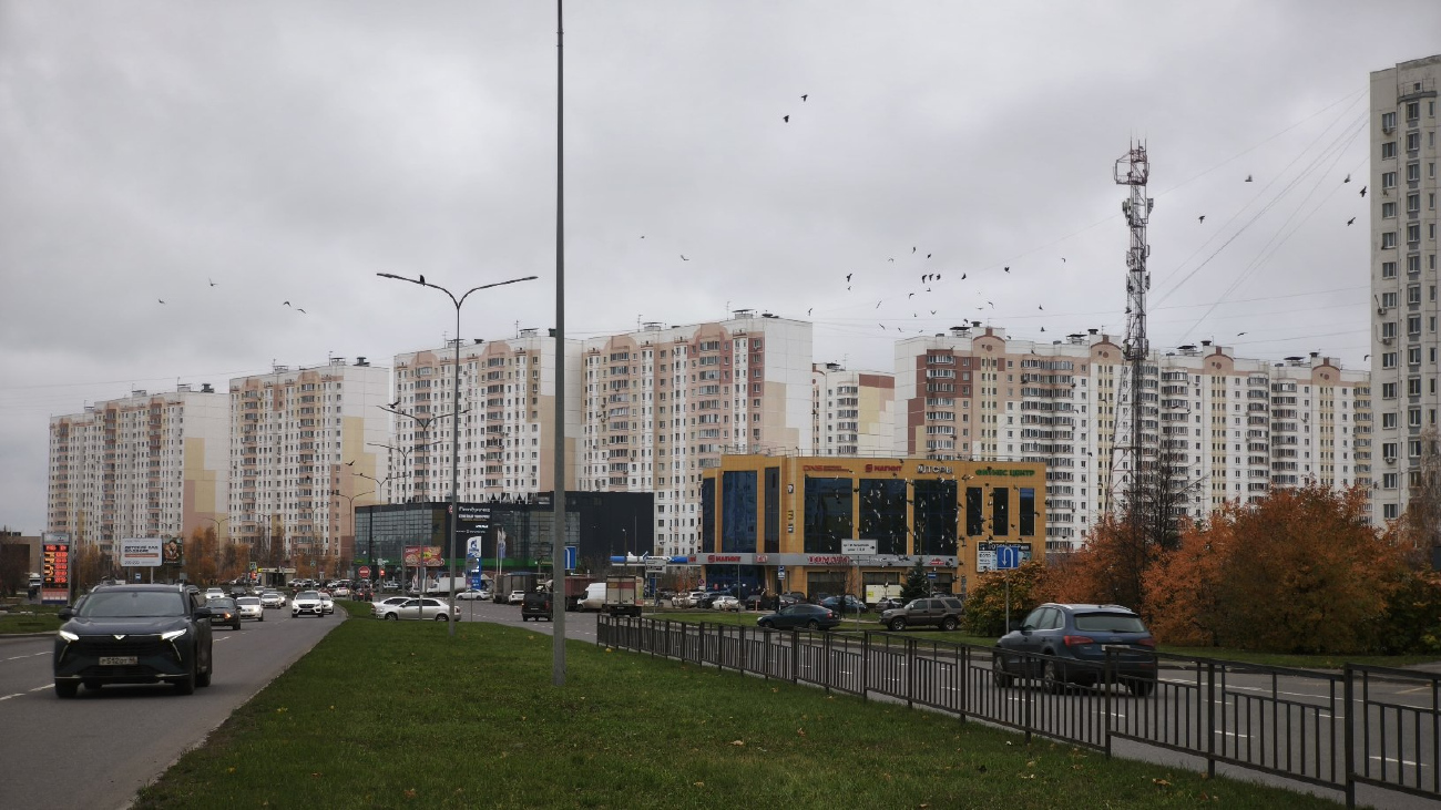 Kursk, Проспект Вячеслава Клыкова, 39; Проспект Вячеслава Клыкова, 37; Проспект Вячеслава Клыкова, 35; Проспект Вячеслава Клыкова, 51