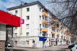 Уфа, Проспект Октября, 111 / Улица Николая Кузнецова, 8