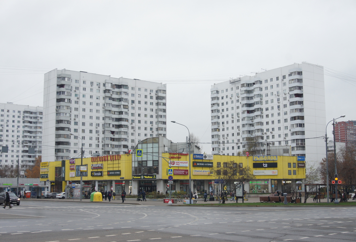 Moskau, Улица Менжинского, 38 корп. 1; Улица Менжинского, 36; Енисейская улица, 21