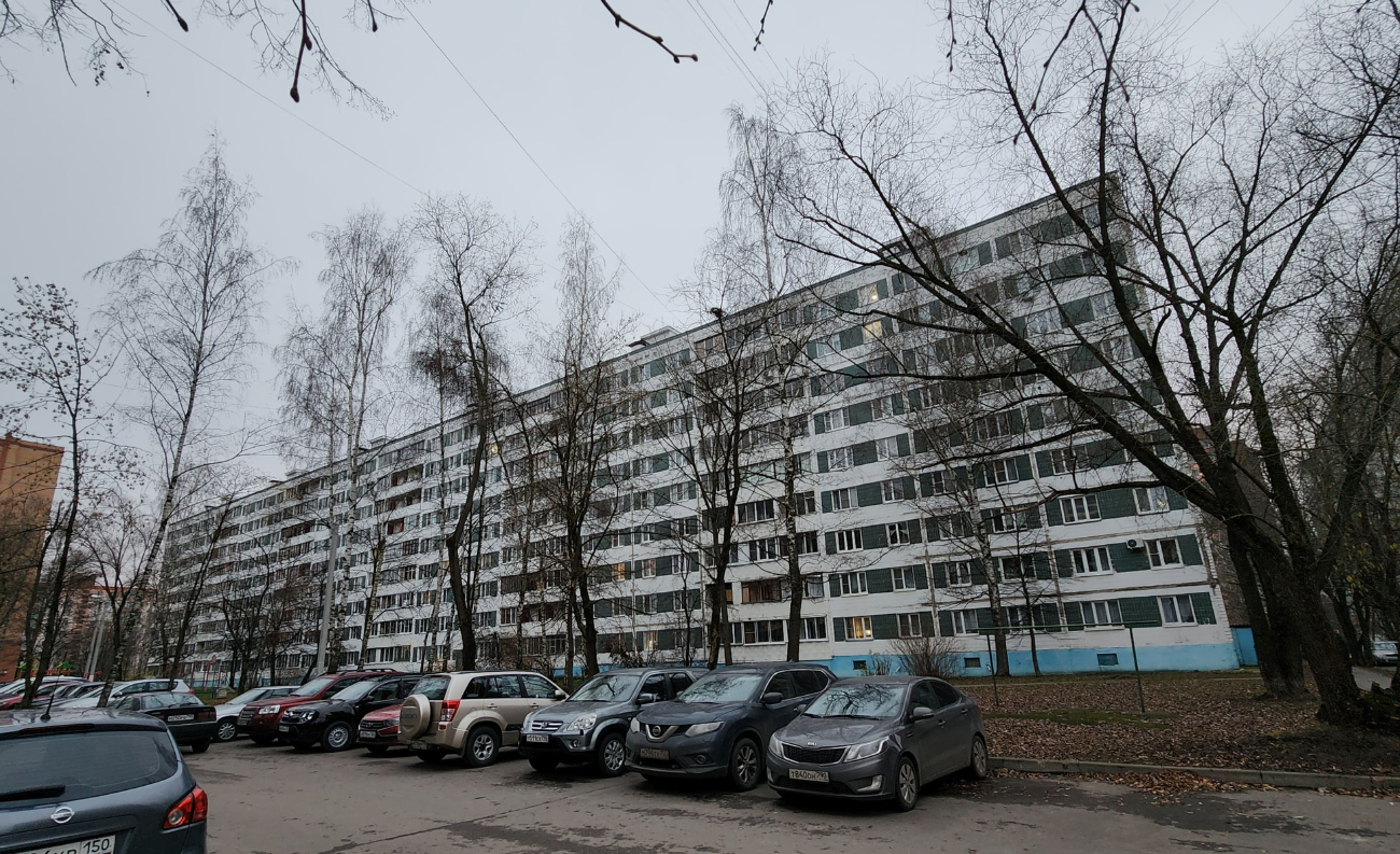 Dmitrov, Микрорайон им. Аверьянова, 9