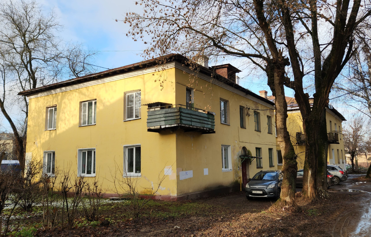 Podolsk, Народная улица, 13 / Индустриальная улица, 17