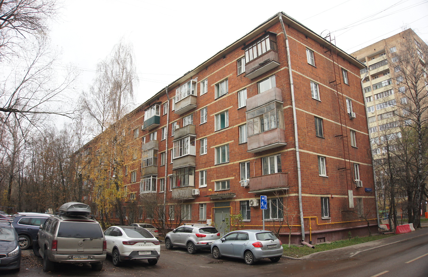 Москва, Улица Дубки, 3