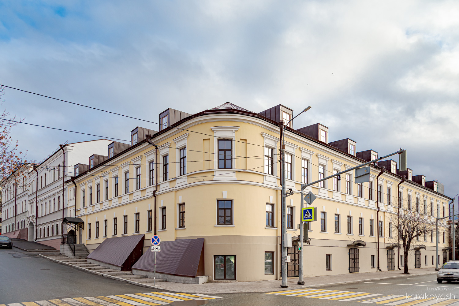 Казань, Профсоюзная улица, 5 / Улица Мусы Джалиля, 16; Улица Мусы Джалиля, 18 / Улица Рахматуллина, 2