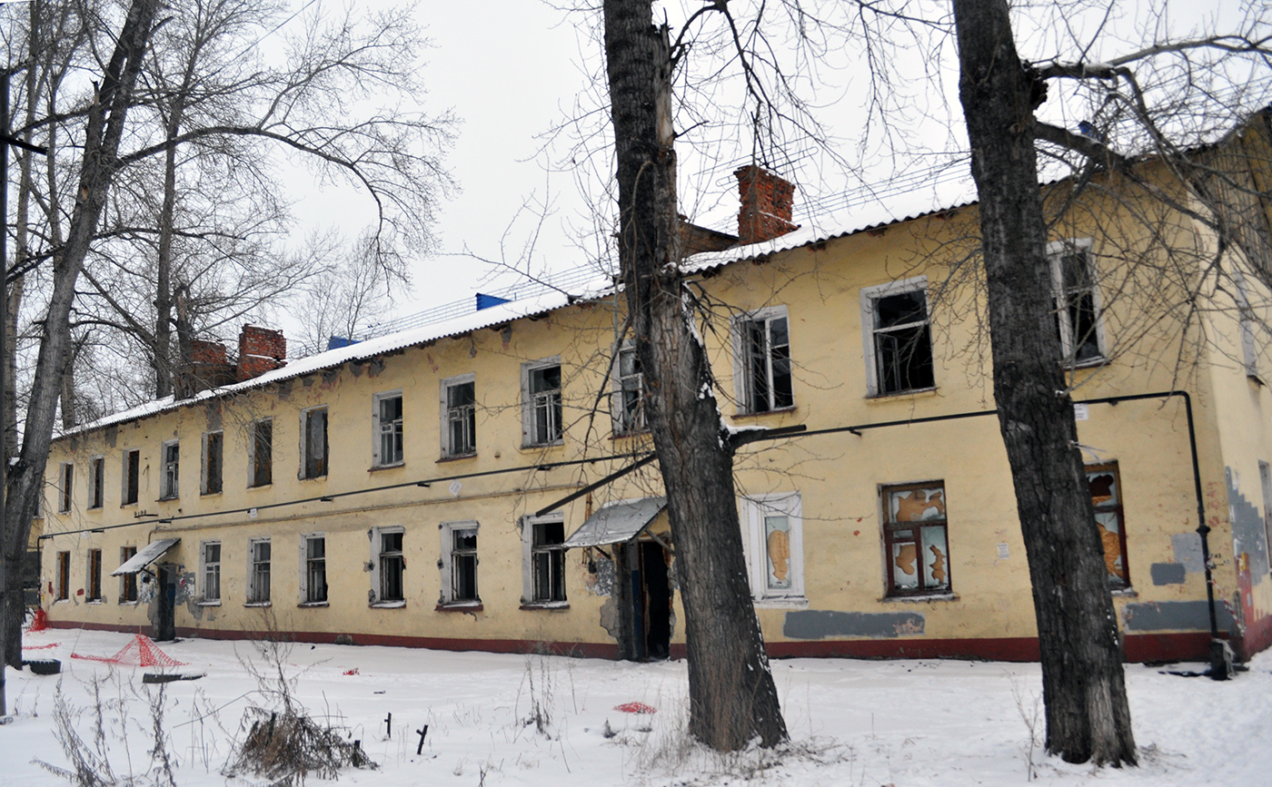 Омск, 33-я Северная улица, 32 / 2-я Совхозная улица, 208