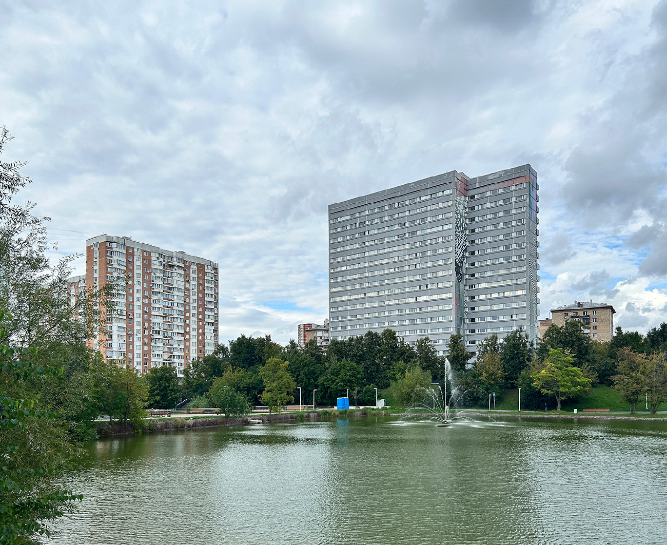 Москва, Улица Кравченко, 7; Улица Кравченко, 9