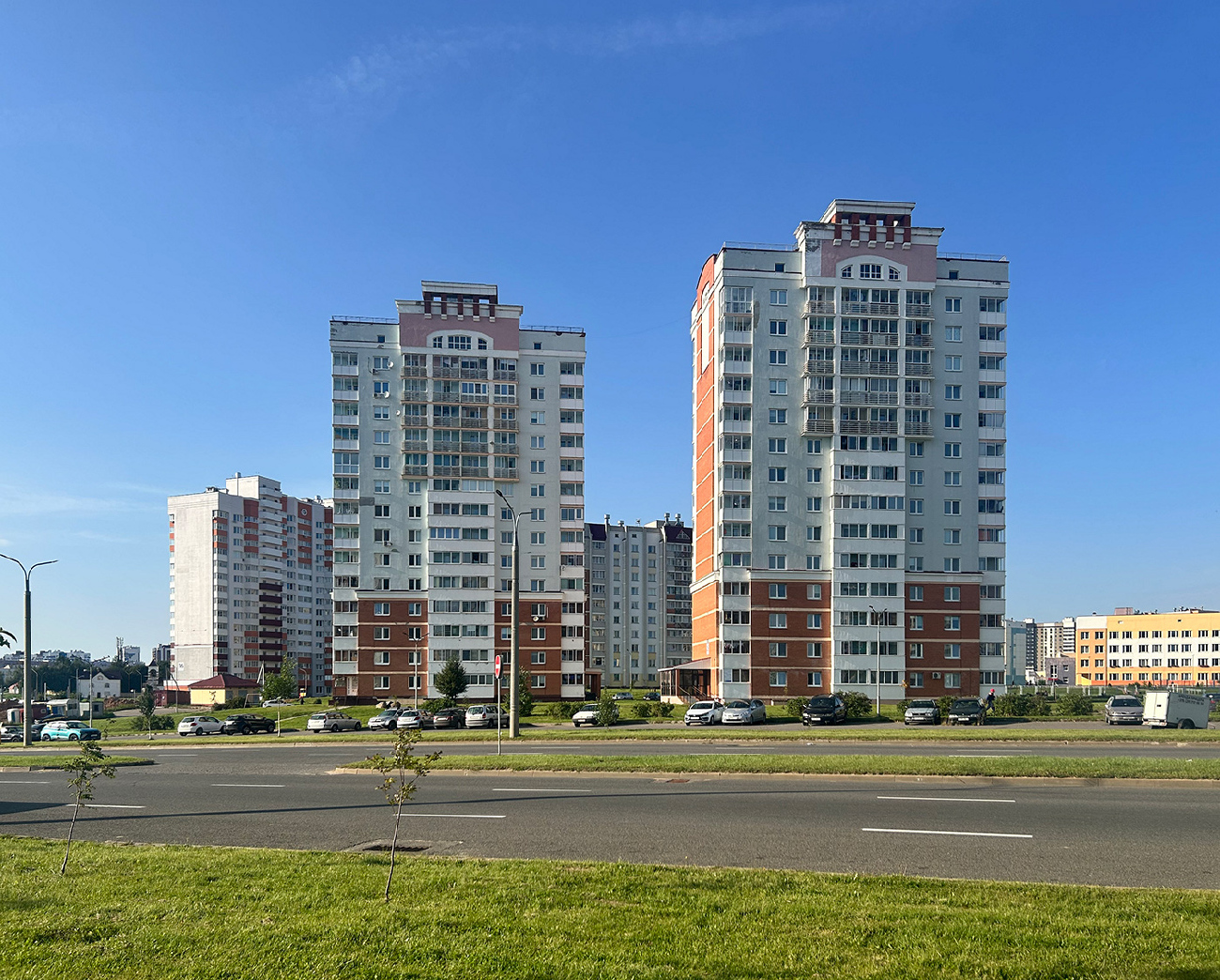 Витебск, Улица Генерала Ивановского, 24; Улица Генерала Ивановского, 26