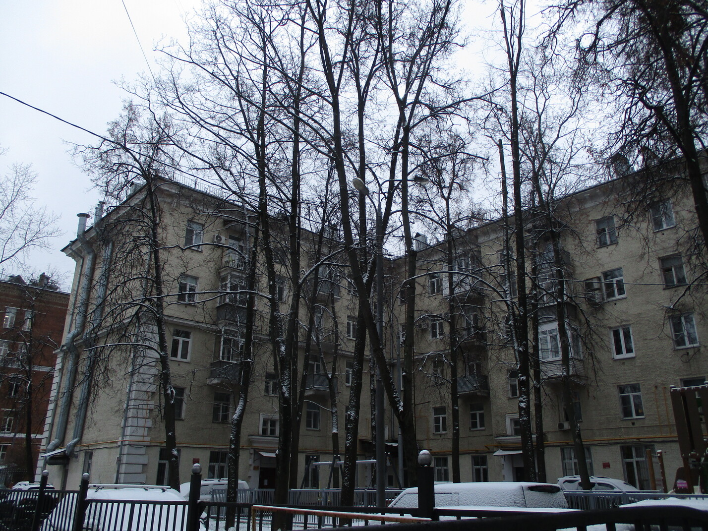 Moscó, Первомайская улица, 109 / 13-я Парковая улица, 2