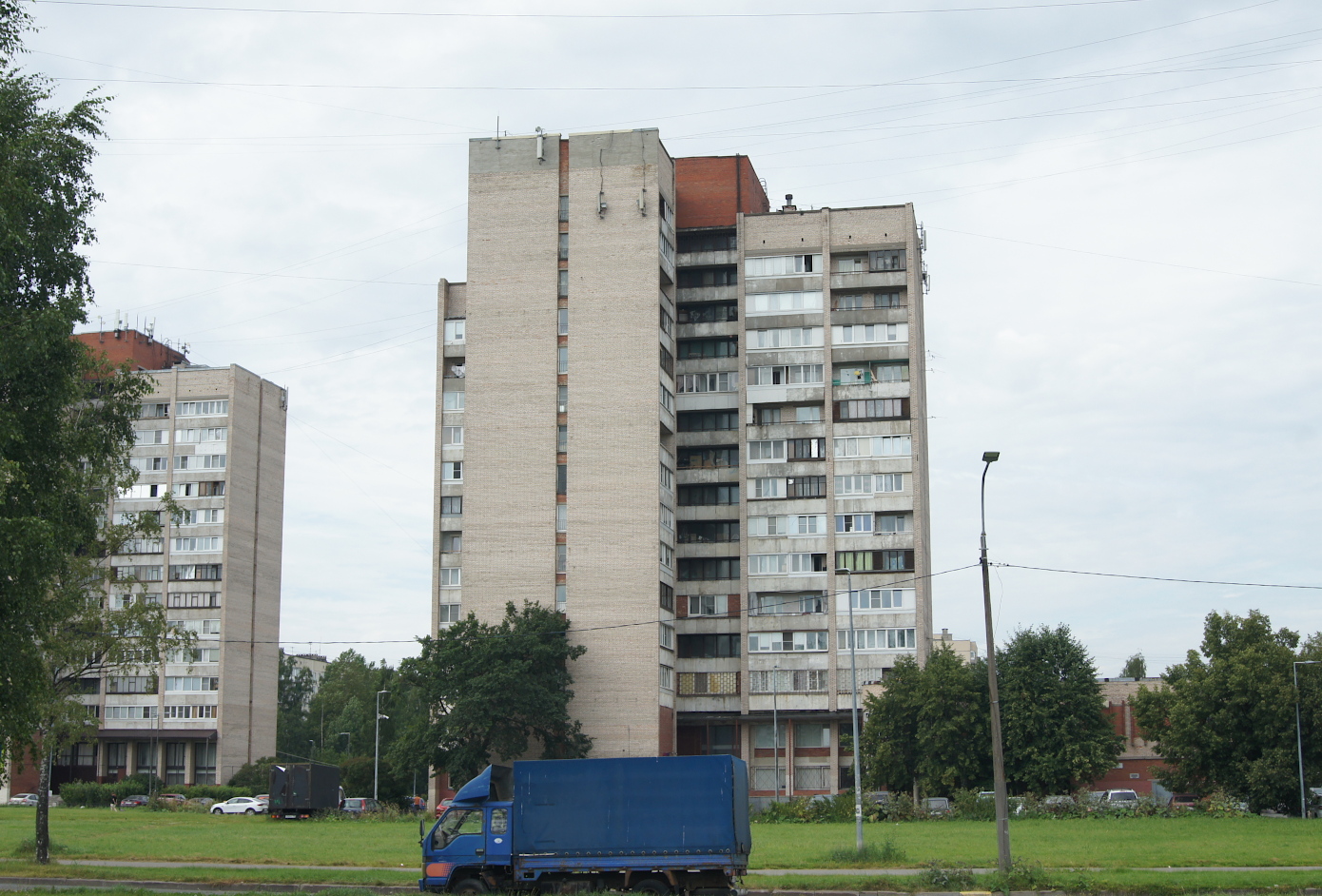 Санкт-Пецярбург, Купчинская улица, 4 корп. 4