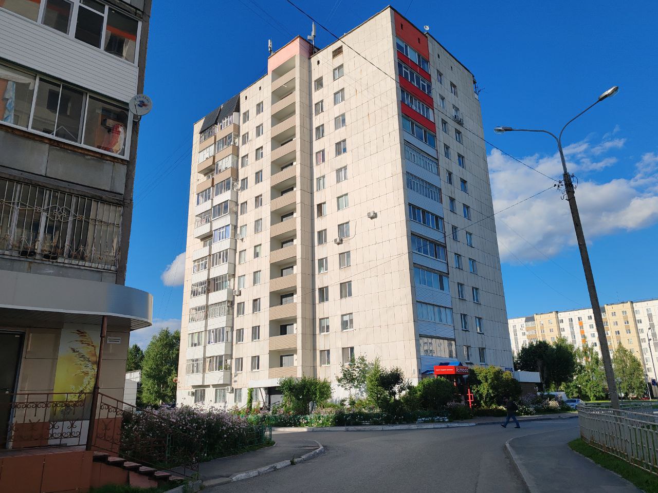 Тобольск, 6-й микрорайон, 1