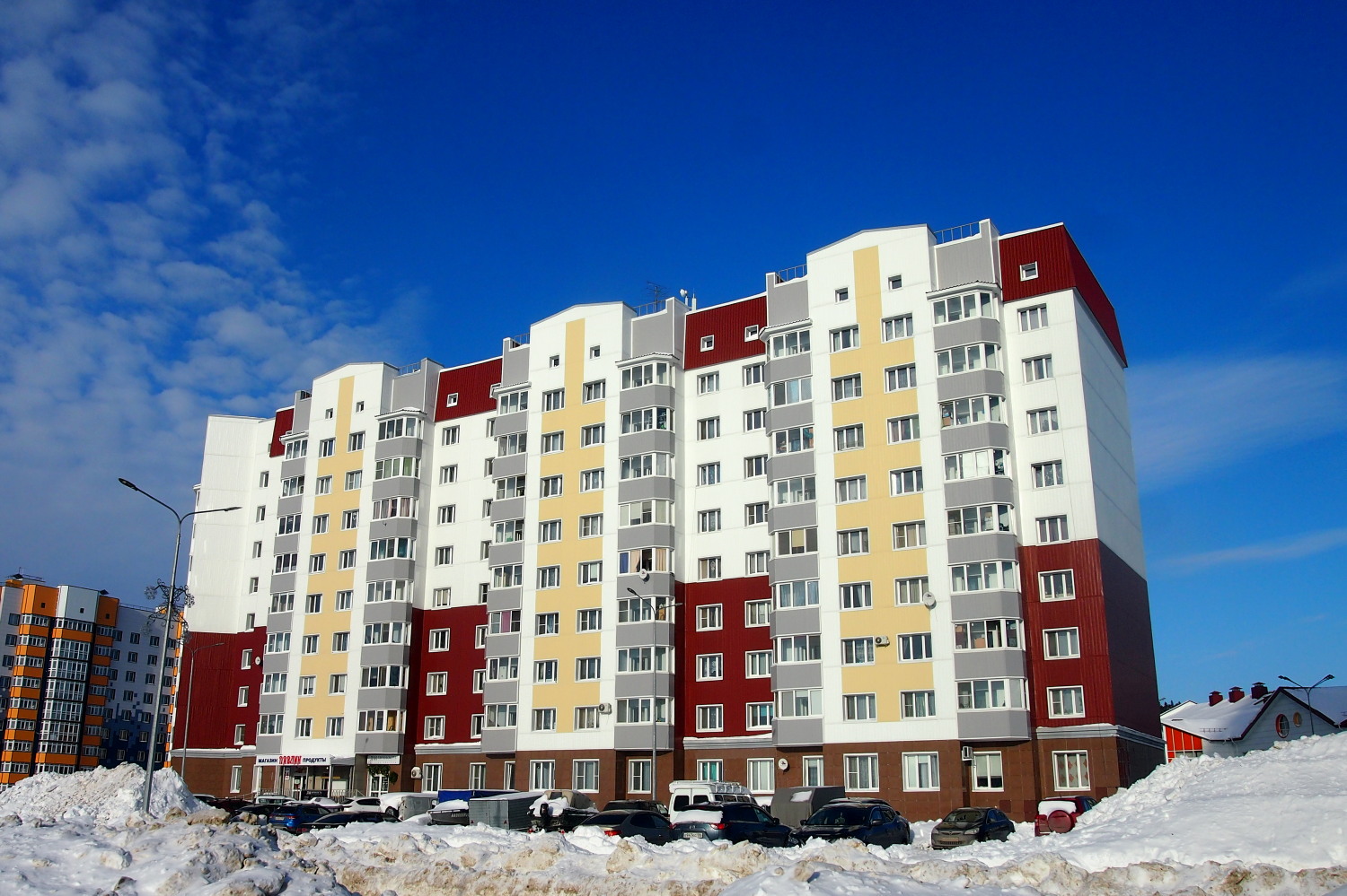 Ханты-Мансийск, Улица Анны Коньковой, 10