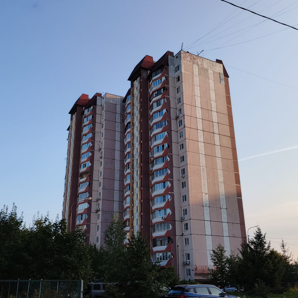 Нахабино, Улица Братьев Волковых, 1