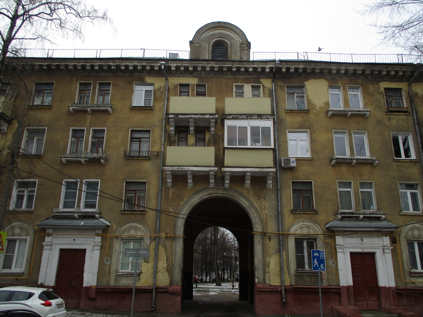 Москва, Саратовская улица, 12 / 2-й Саратовский переулок, 2