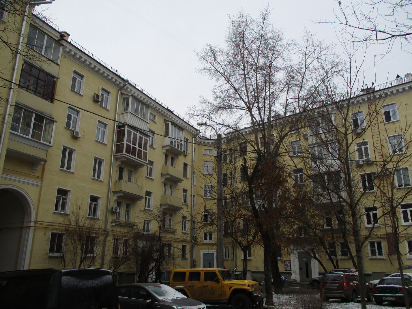 Масква, Саратовская улица, 14 / 2-й Саратовский переулок, 1