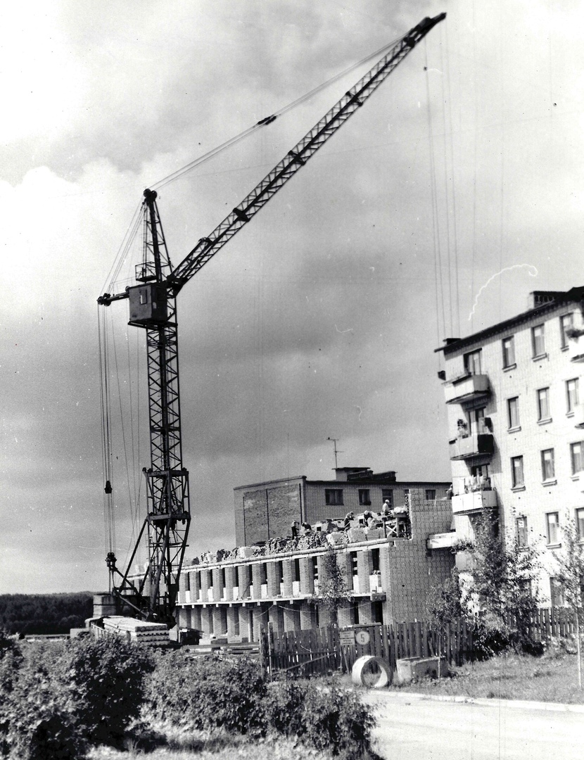 Пикалёво, Спортивная улица, 12