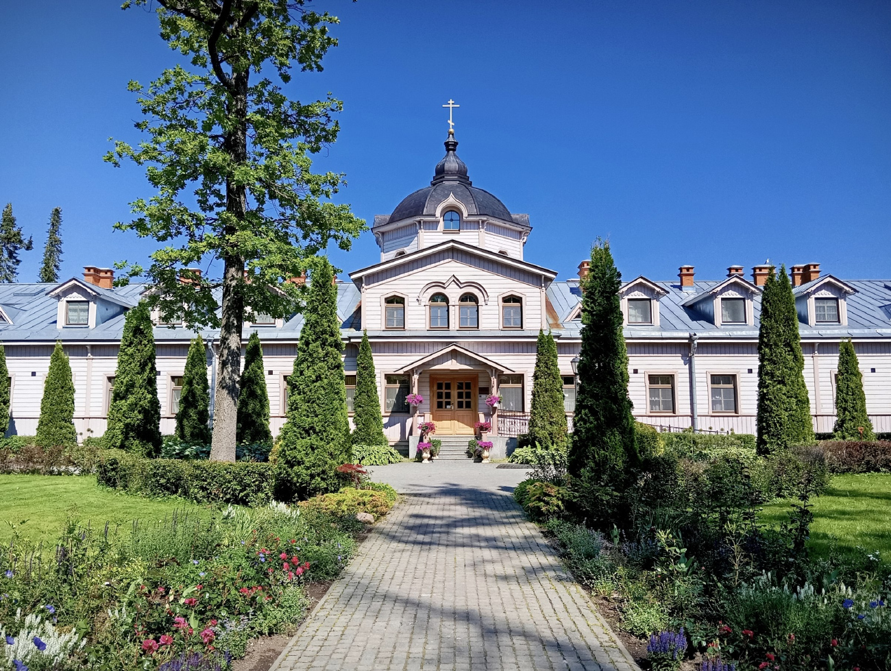 Сортавала, Валаам, Центральная улица, 4*