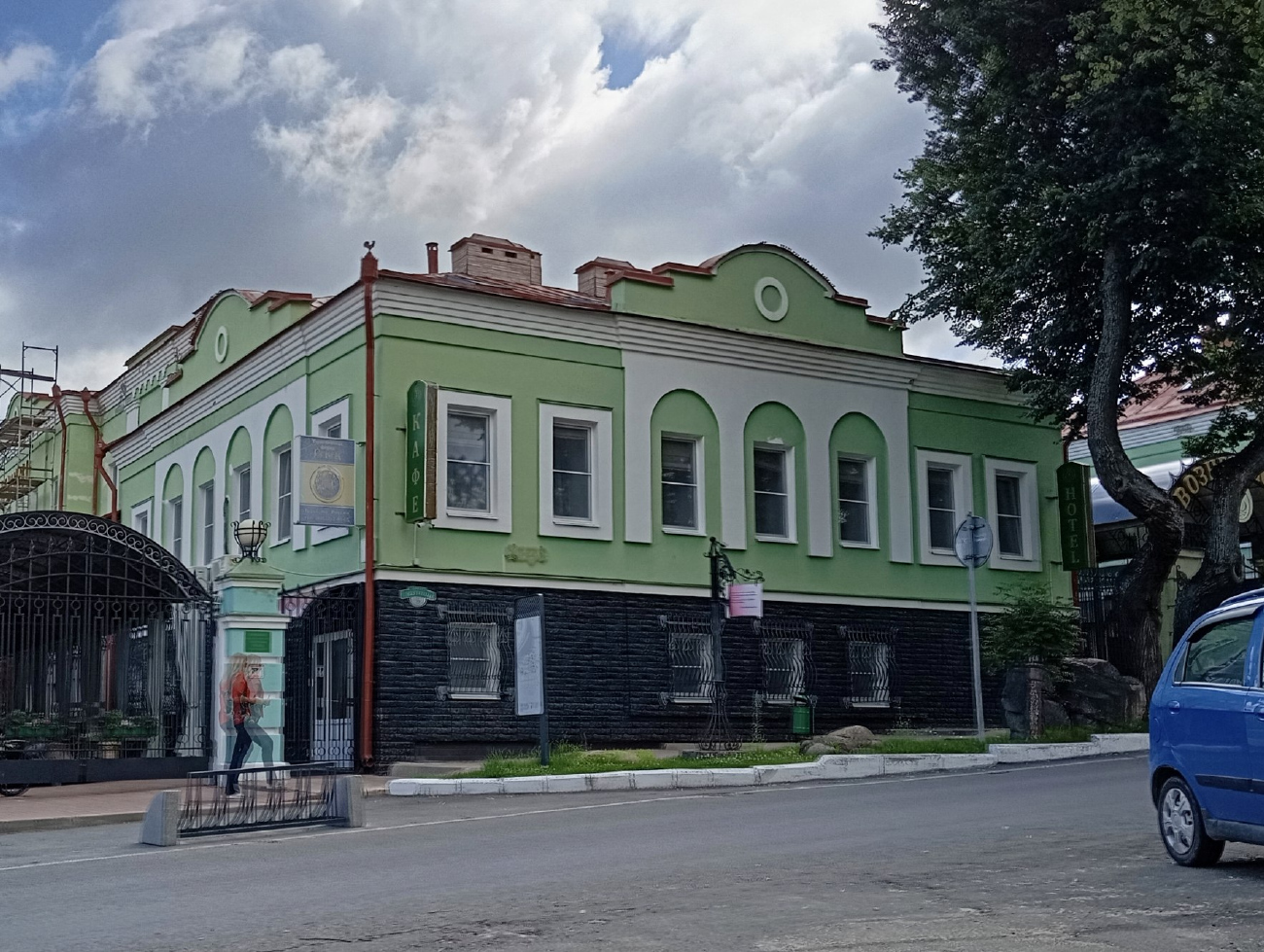 Углич, Улица Ольги Берггольц, 5