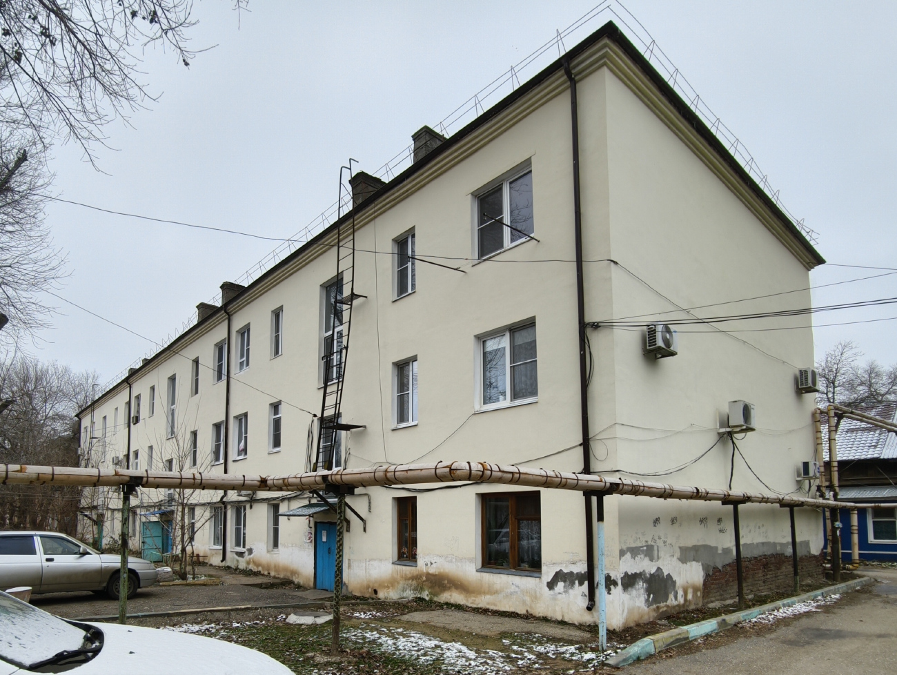 Астрахань, Заводская площадь, 32