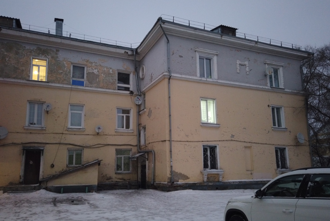 Белово, улица Чкалова, 13