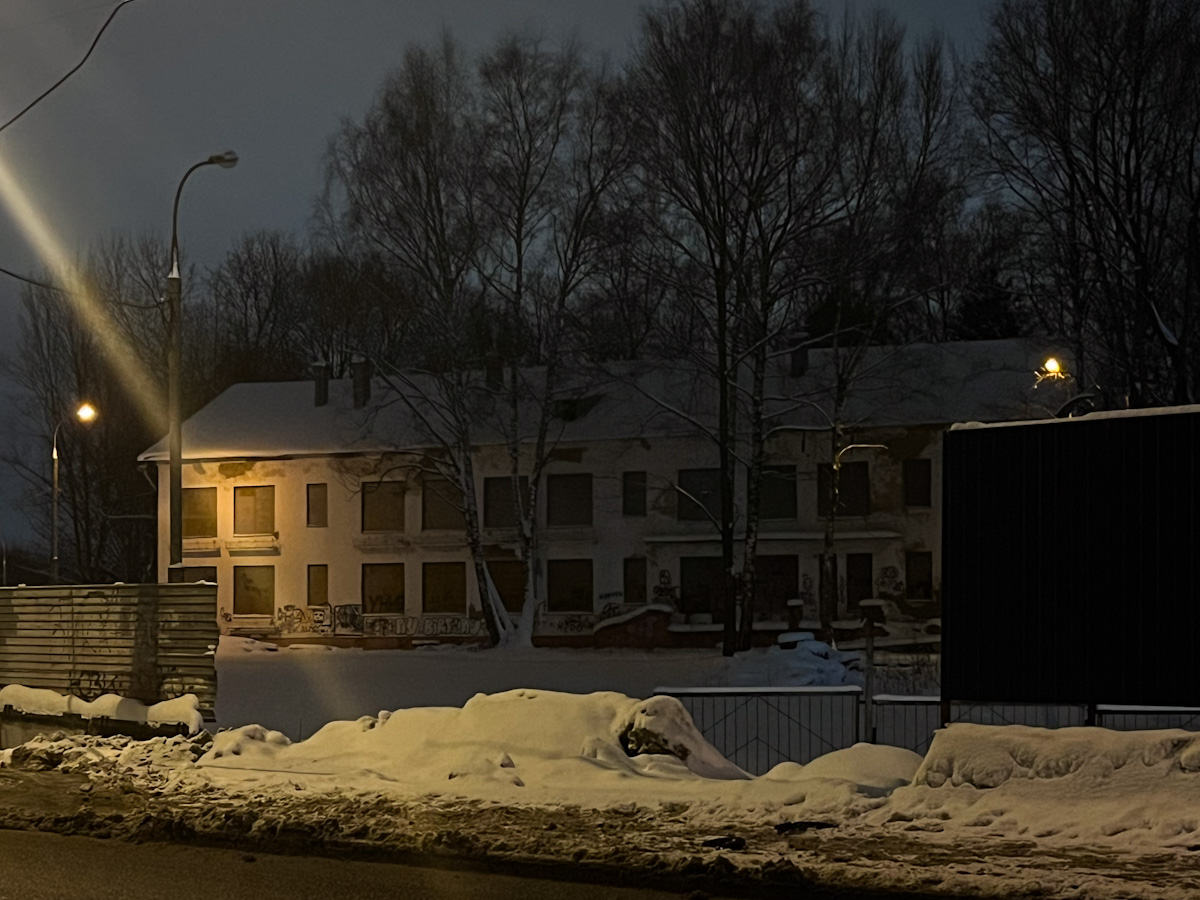 Москва, Краснолиманская улица, 19Б