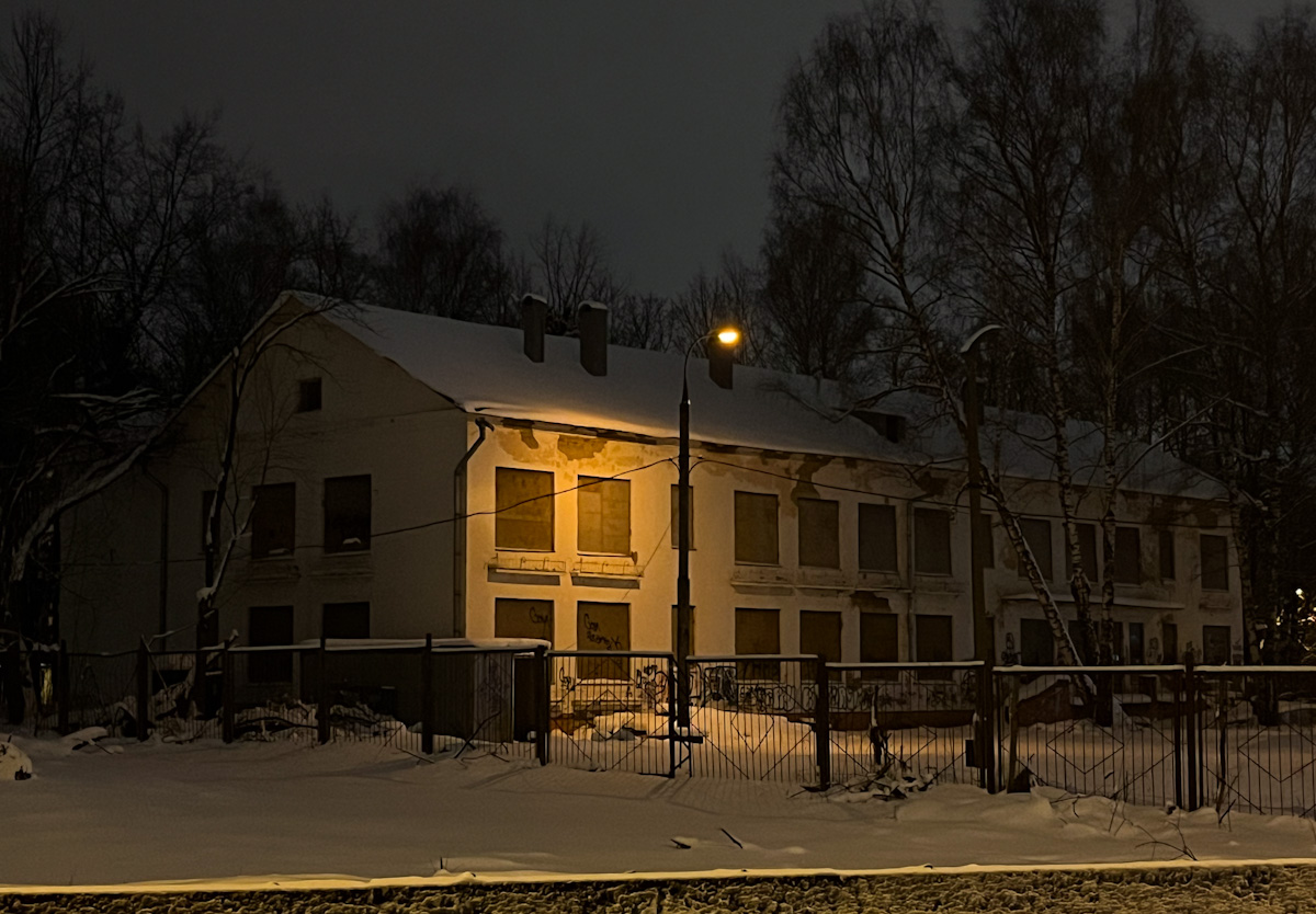 Москва, Краснолиманская улица, 19Б