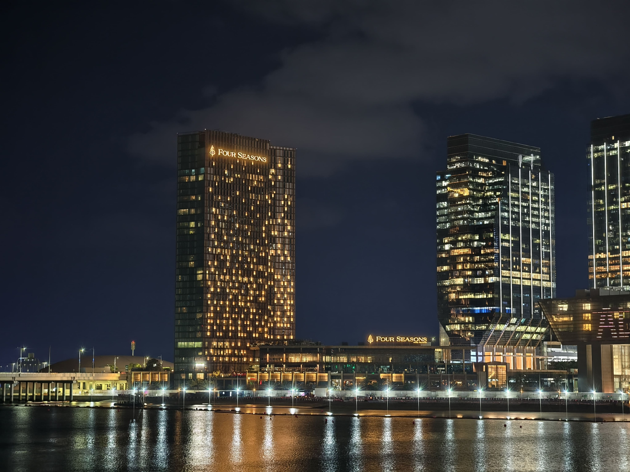 Абу-Даби, Abu Dhabi Global Market Square, ADGM Authorities Building; Abu Dhabi Global Market St., 7