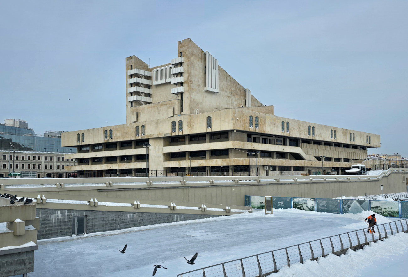 Казань, Улица Татарстан, 1