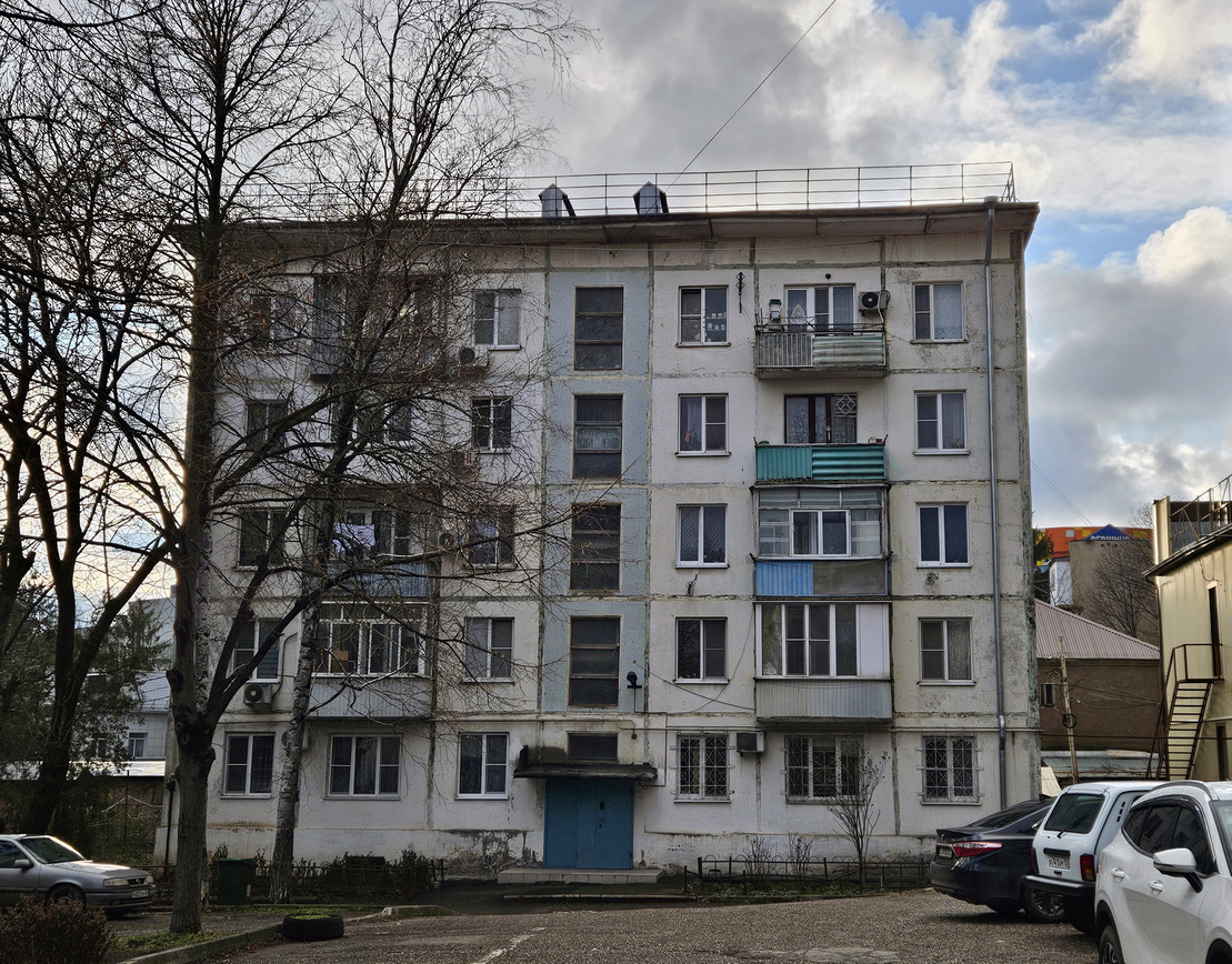 Пятигорск, Улица Адмиральского, 51