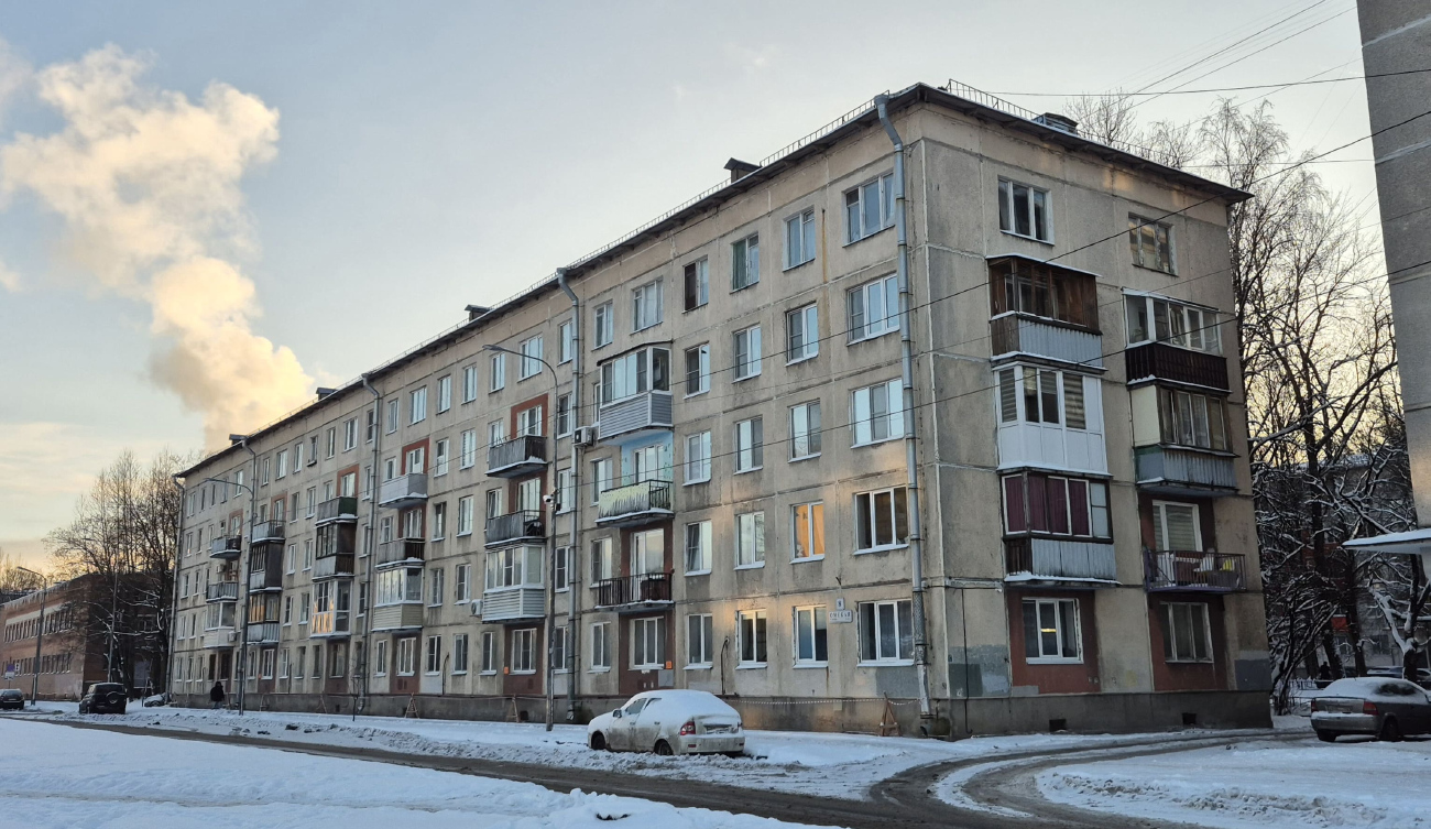 Санкт-Петербург, Омская улица, 8