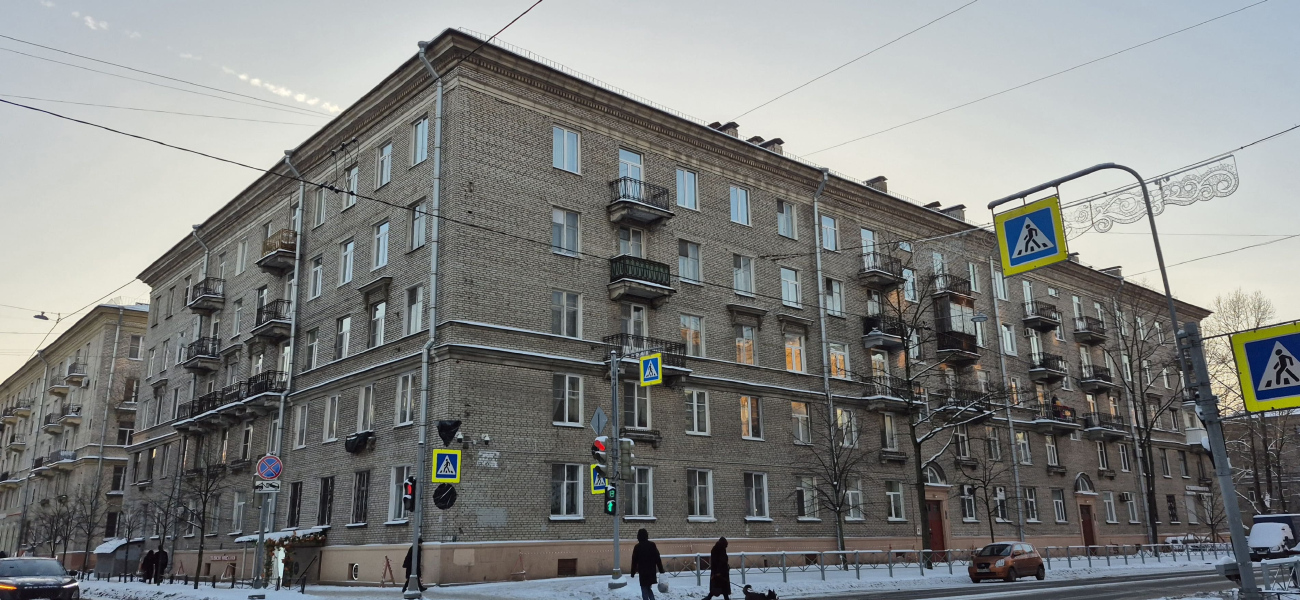 Санкт-Петербург, Школьная улица, 8