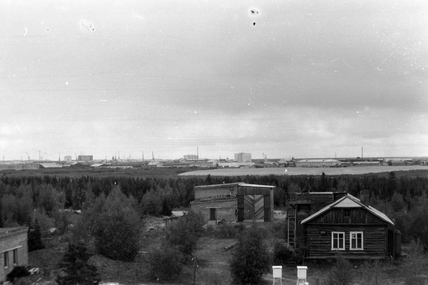 Нарьян-Мар, Улица Авиаторов, 30/1**; Улица Авиаторов, 30/4. Нарьян-Мар — Разные фотографии