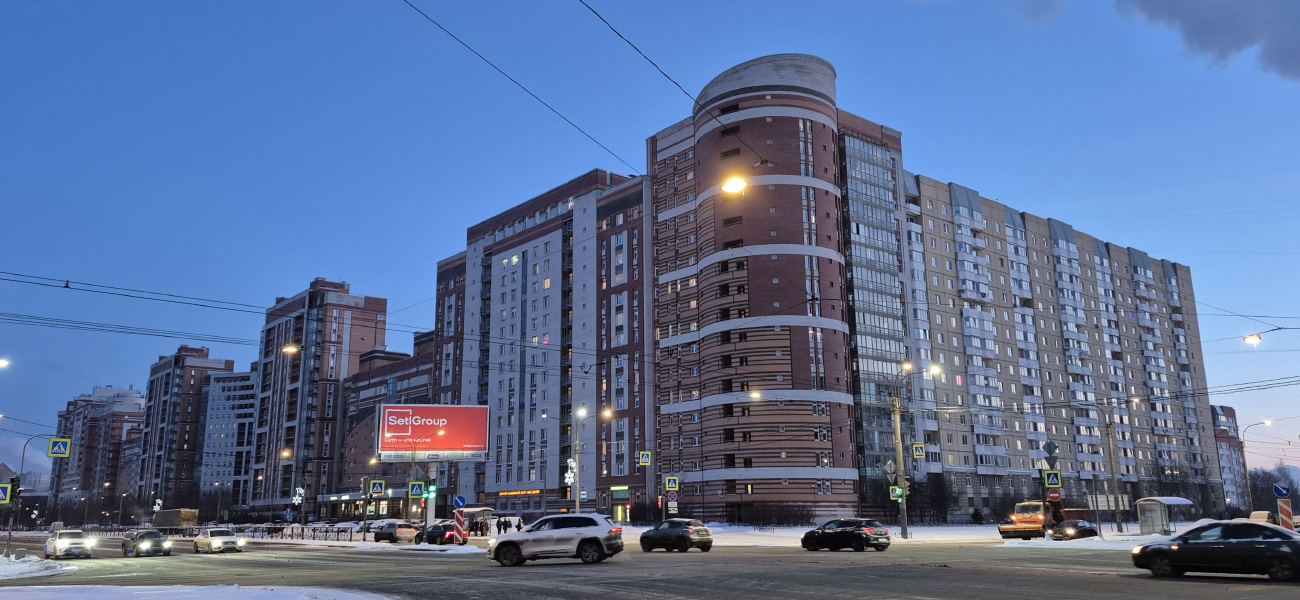 Sankt Petersburg, Богатырский проспект, 26 корп. 1; Стародеревенская улица, 21 корп. 1