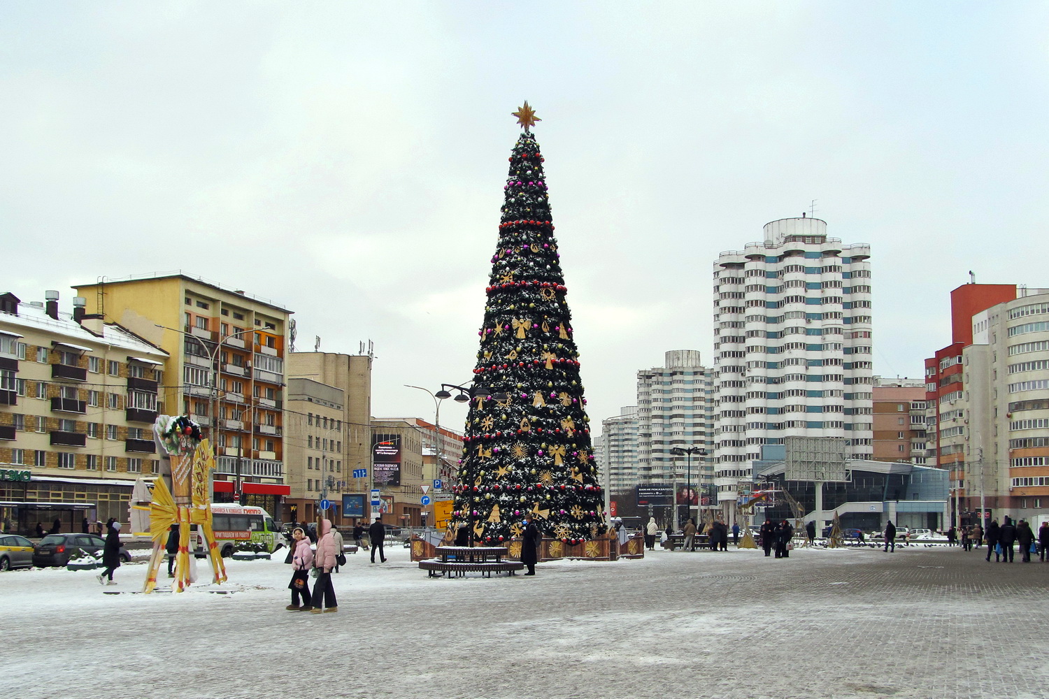 Минск, Улица Куйбышева, 38; Улица Веры Хоружей, 13 / Улица Куйбышева, 61; Улица Веры Хоружей, 10 корп. 1