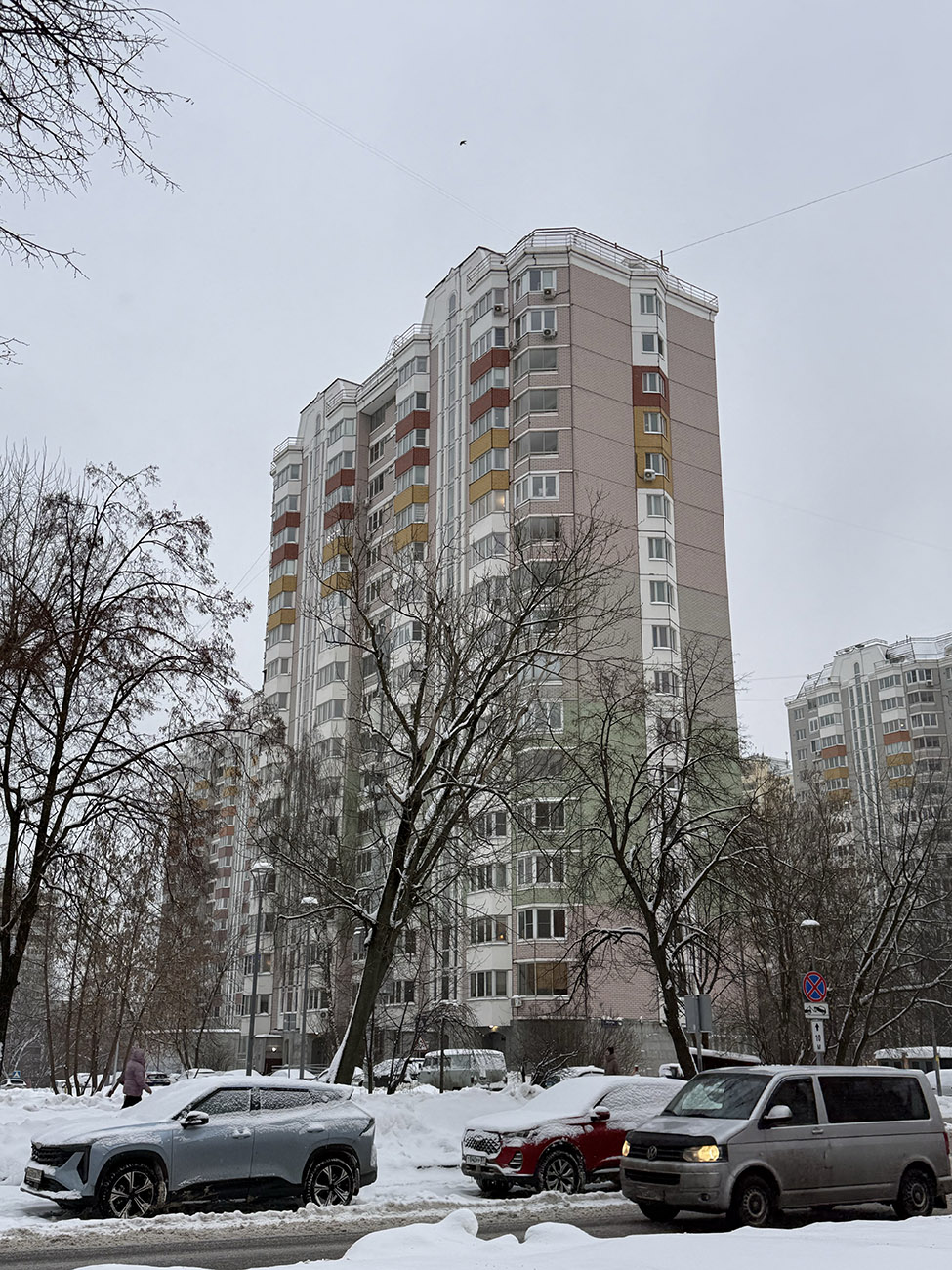 Moscow, Улица Грекова, 16