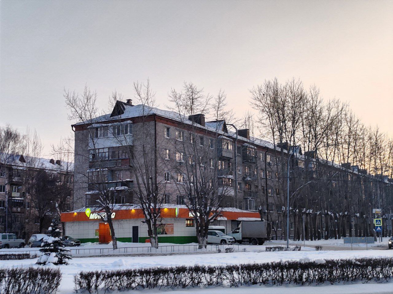Tyumen, Проезд Геологоразведчиков, 38