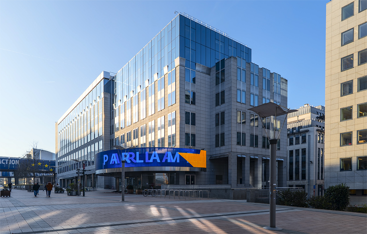 Брюссель, Place du Luxembourg, 100