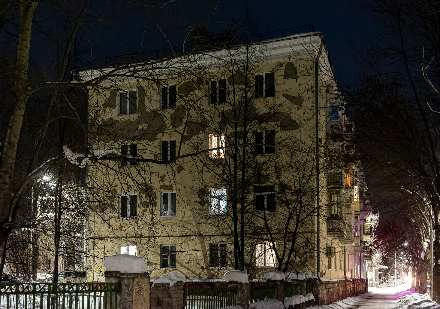 Уфа, Улица Калинина, 31 / Улица Победы, 25