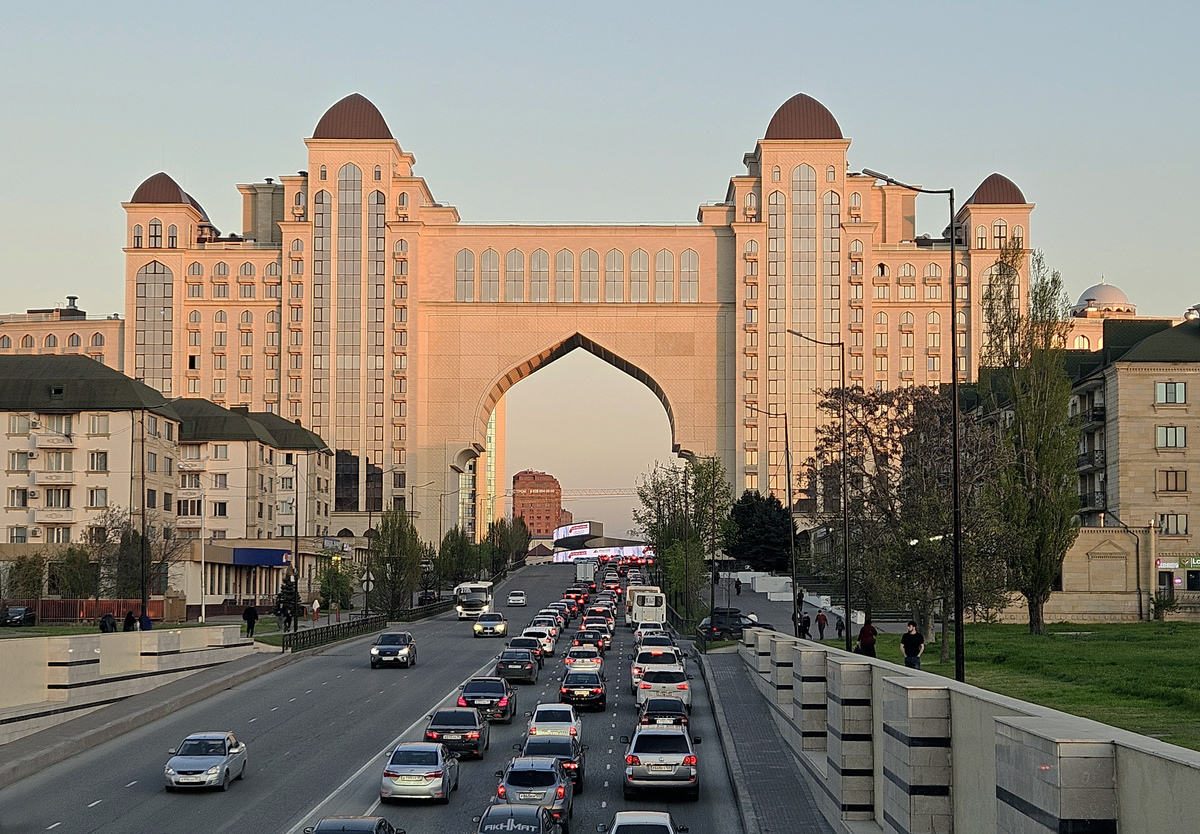 Грозный, Проспект Ахмат-Хаджи Кадырова, 123; Проспект Ахмат-Хаджи Кадырова, 106