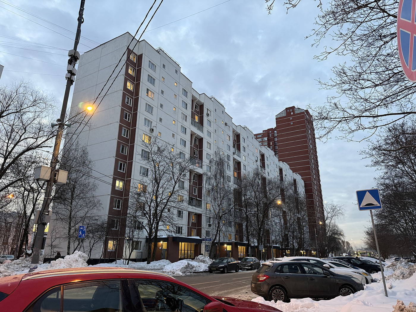 Москва, Староватутинский проезд, 15