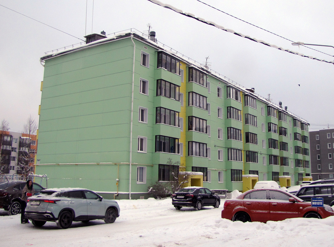 Мирный, Советская улица, 8А