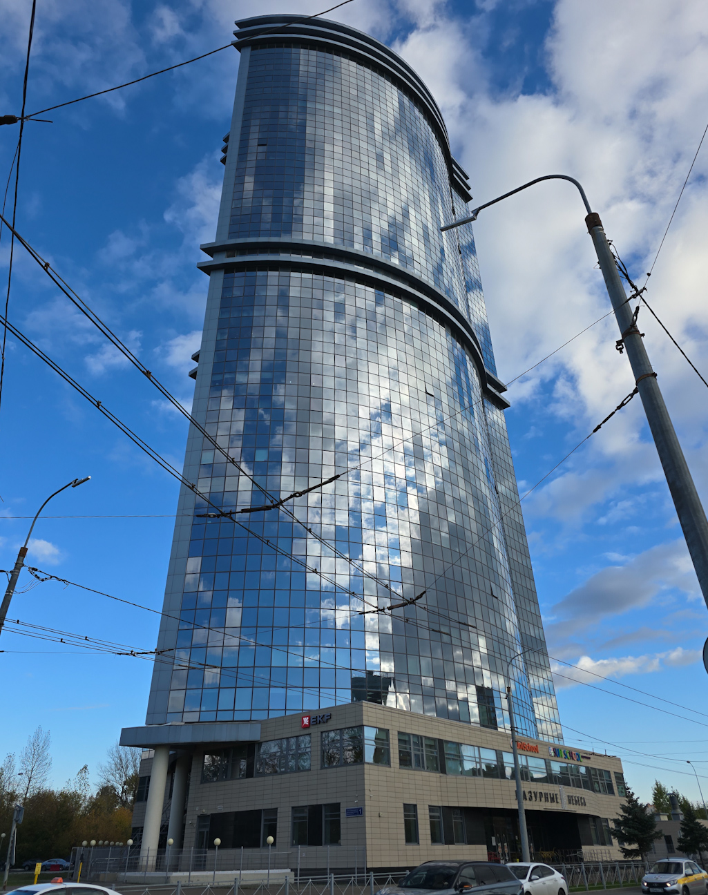 Casáin, Проспект Альберта Камалеева, 1